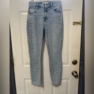 Abercrombie & Fitch Super Skinny Ankle High Rise - Light Wash - Size 27 / 4R